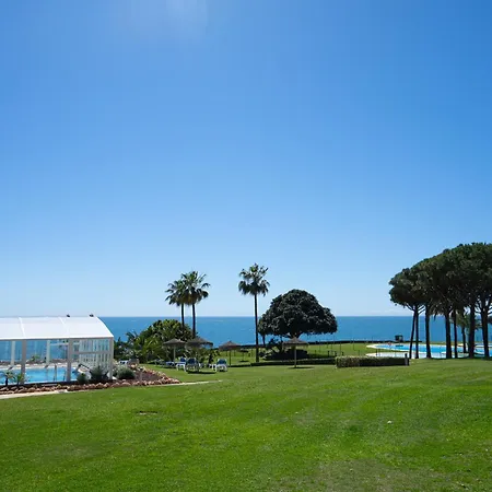 Beach-line Апартаменты