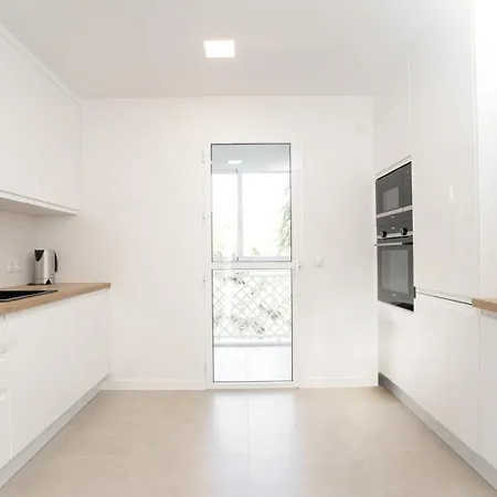 Beach-line Apartment Marbella