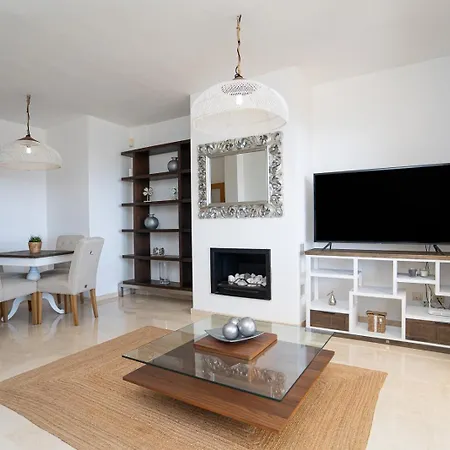 דירה Beach-line מארבלה